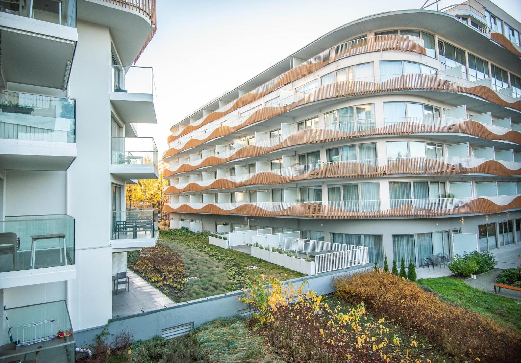 Na Wyspie - Albus & Rubus - Parking Apartment